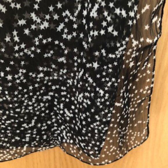 3/$15 Vintage One Star Brand Oblong Spangled Black White Stars Large Small Scarf - Picture 4 of 6